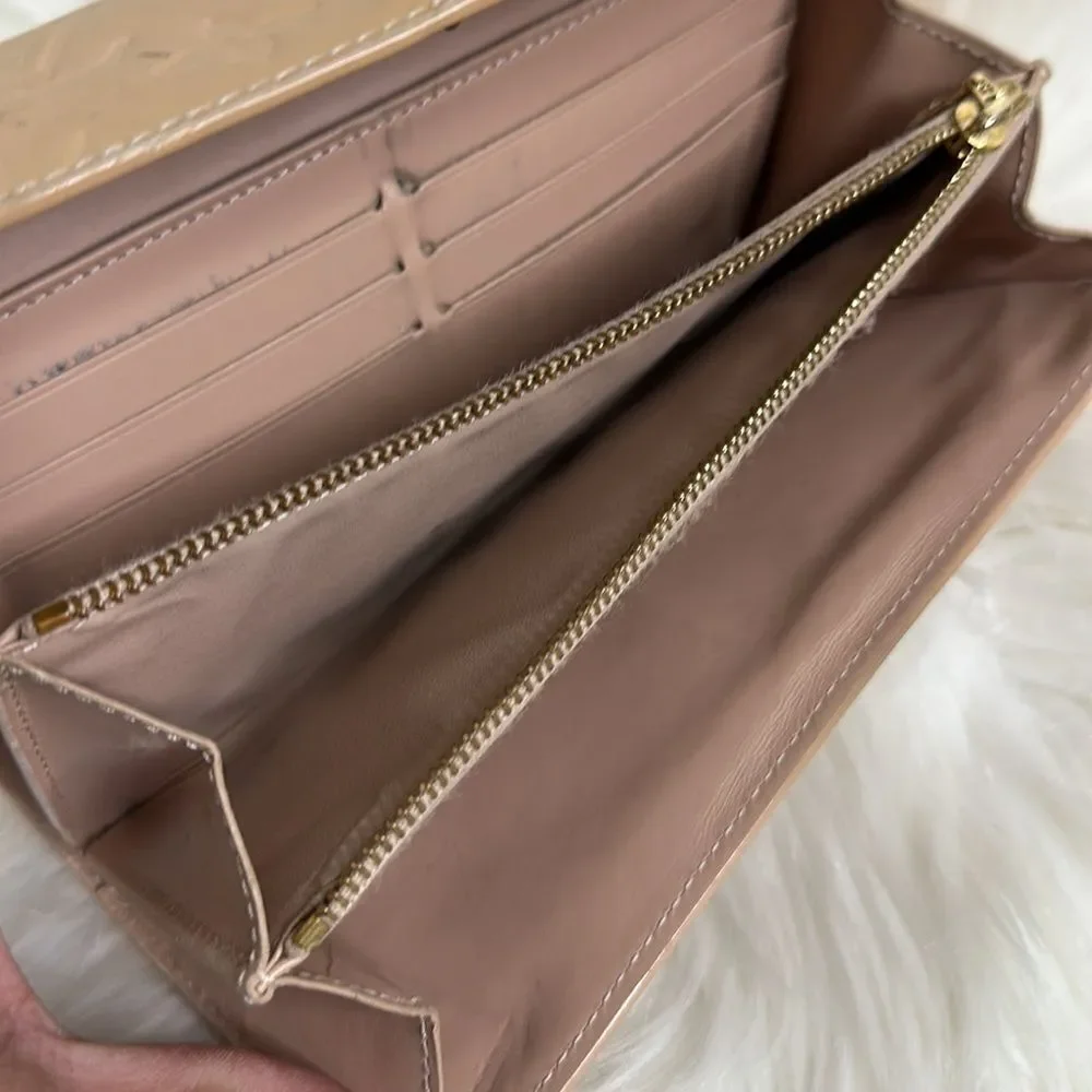 Louis Vuitton preloved louis